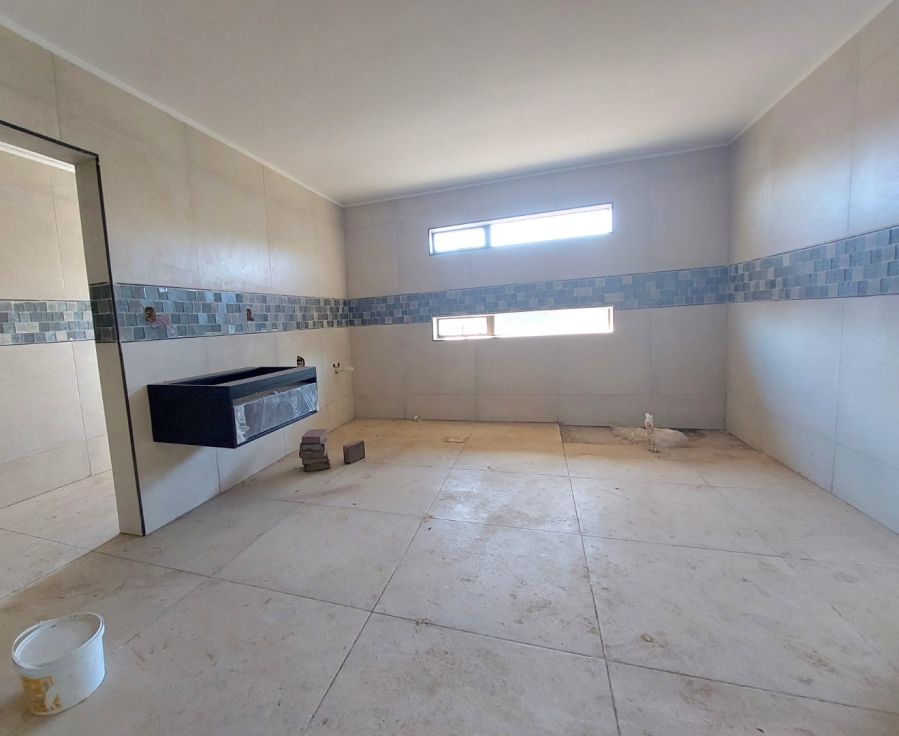 5 Bedroom Property for Sale in Seasons Lifestyle Estate North West